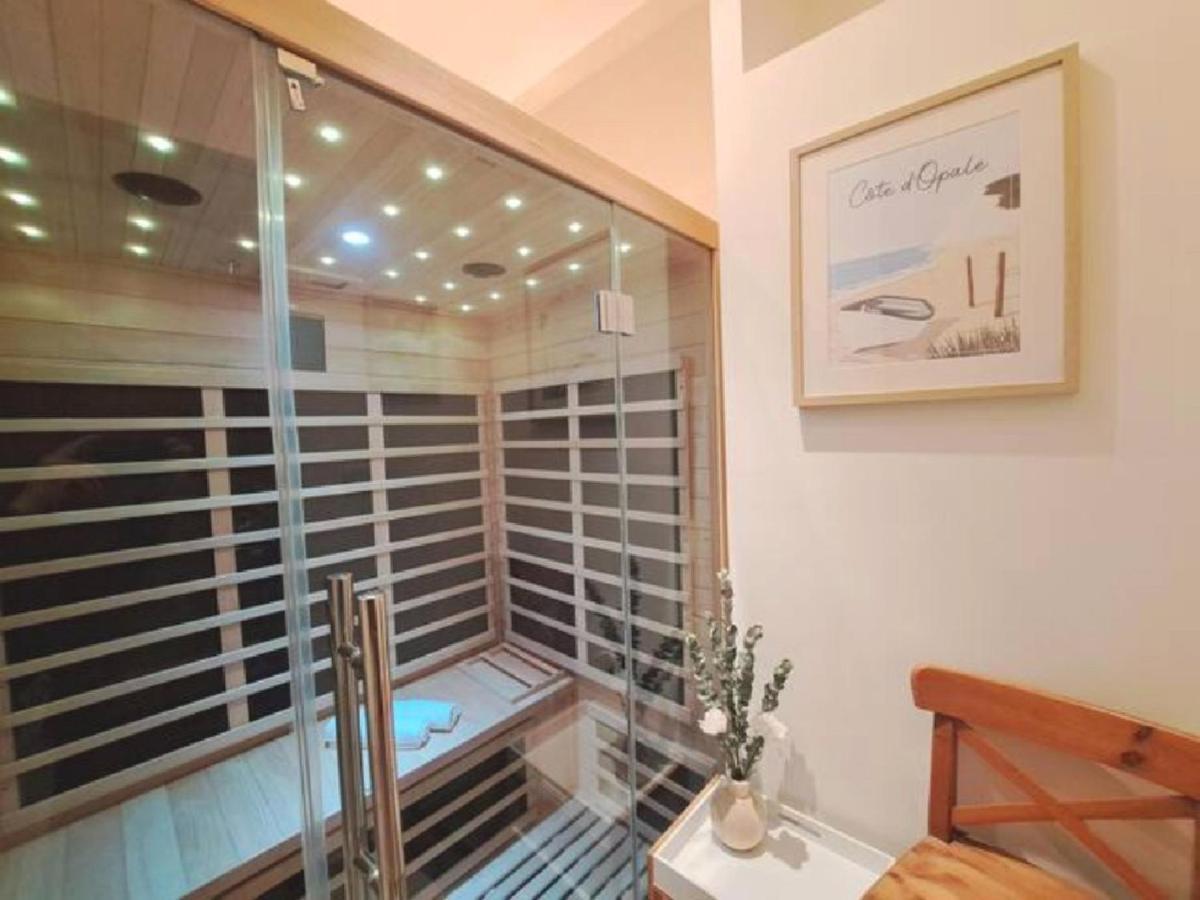 Le Jules Verne - Idealement Situe Avec Sauna Calais Exteriör bild