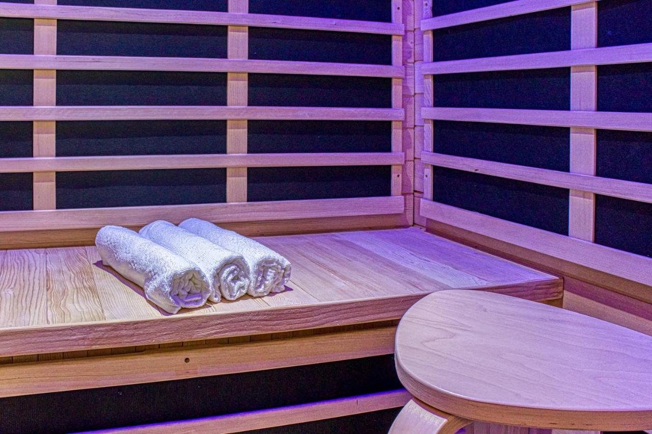 Le Jules Verne - Idealement Situe Avec Sauna Calais Exteriör bild